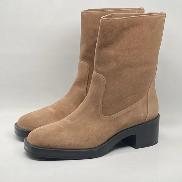 Stuart Weitzman Kaia 40MM Sport Suede Booties size 9